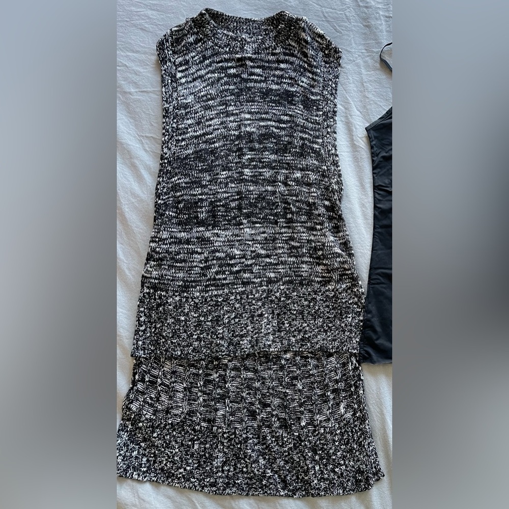 NWOT EXPRESS Black and White Knit Sweater | S
